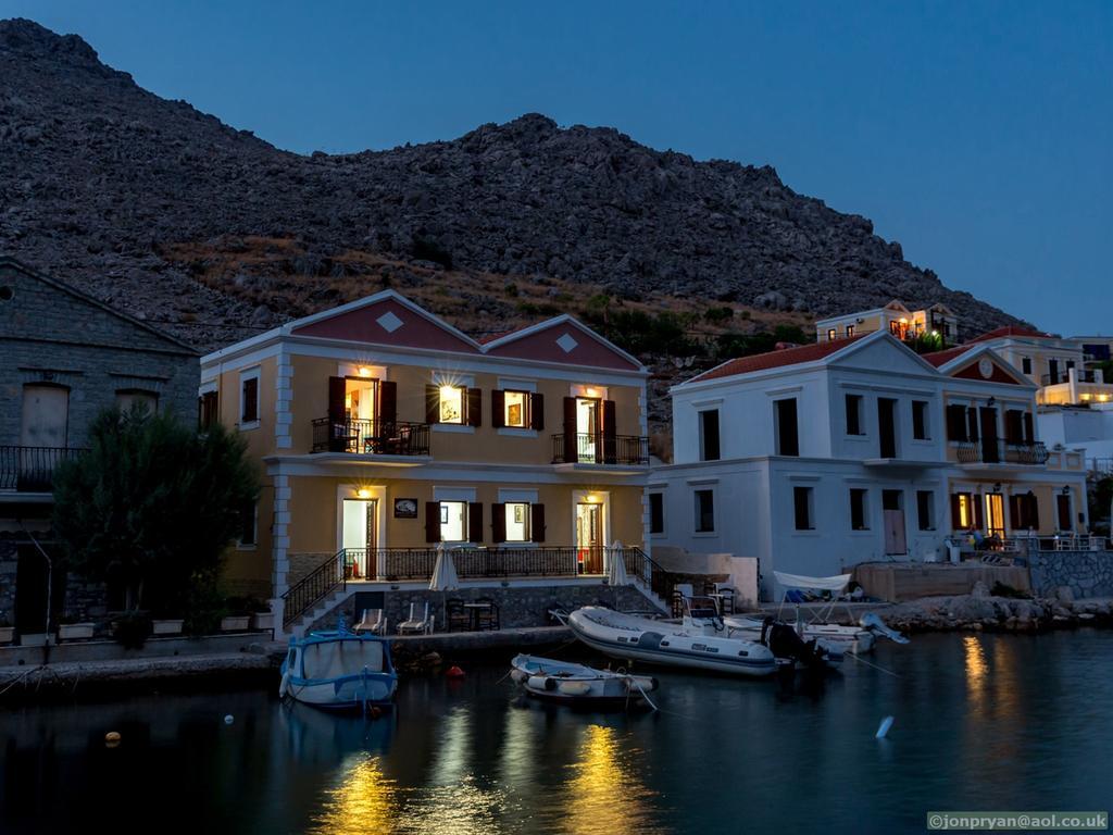 Perla Di Mare Apartment Symi Exterior foto